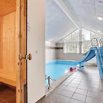 In With Sauna *