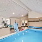 In With Sauna *
