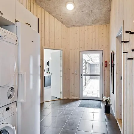 In With Sauna